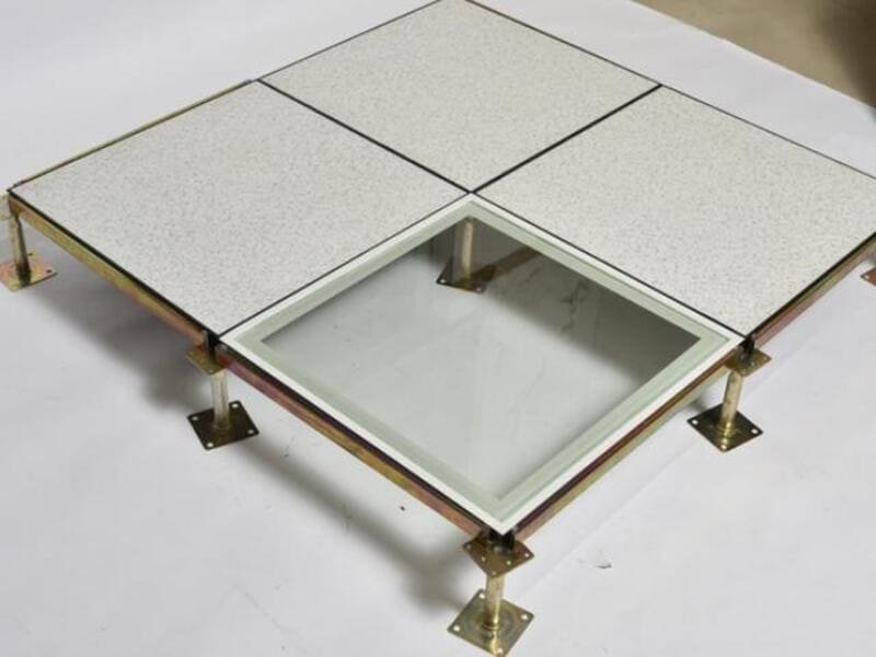 homogeneous vs heterogeneous PVC flooring cross section